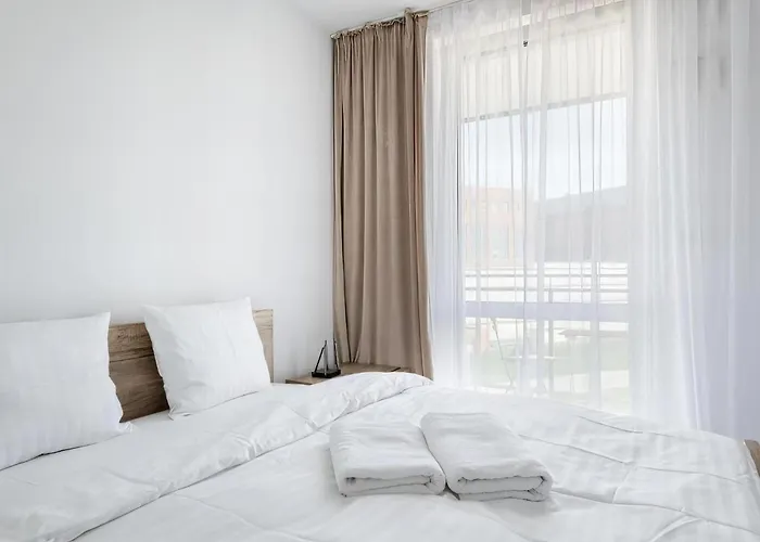 Mlambert - * وارسو